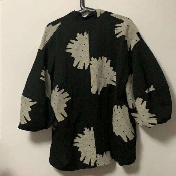 ASOS BALLON SLEEVE‎ BLACK & WHITE BLOUSE SI… - Picture 2 of 7